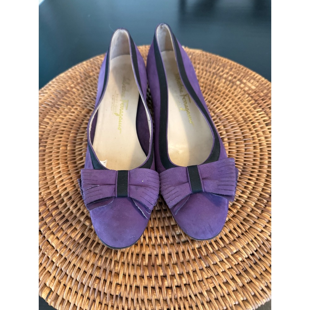 Vintage Salvatore Ferragamo Purple Suede Bow Pumps Vintage Heel‎ Made in Italy